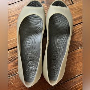 Women’s cute crocks!